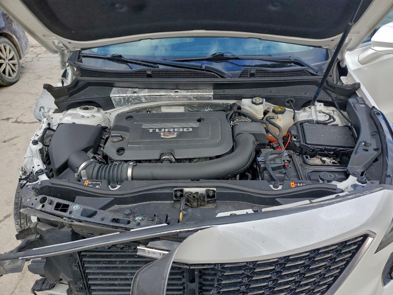 2020 Cadillac XT4 Premium Luxury