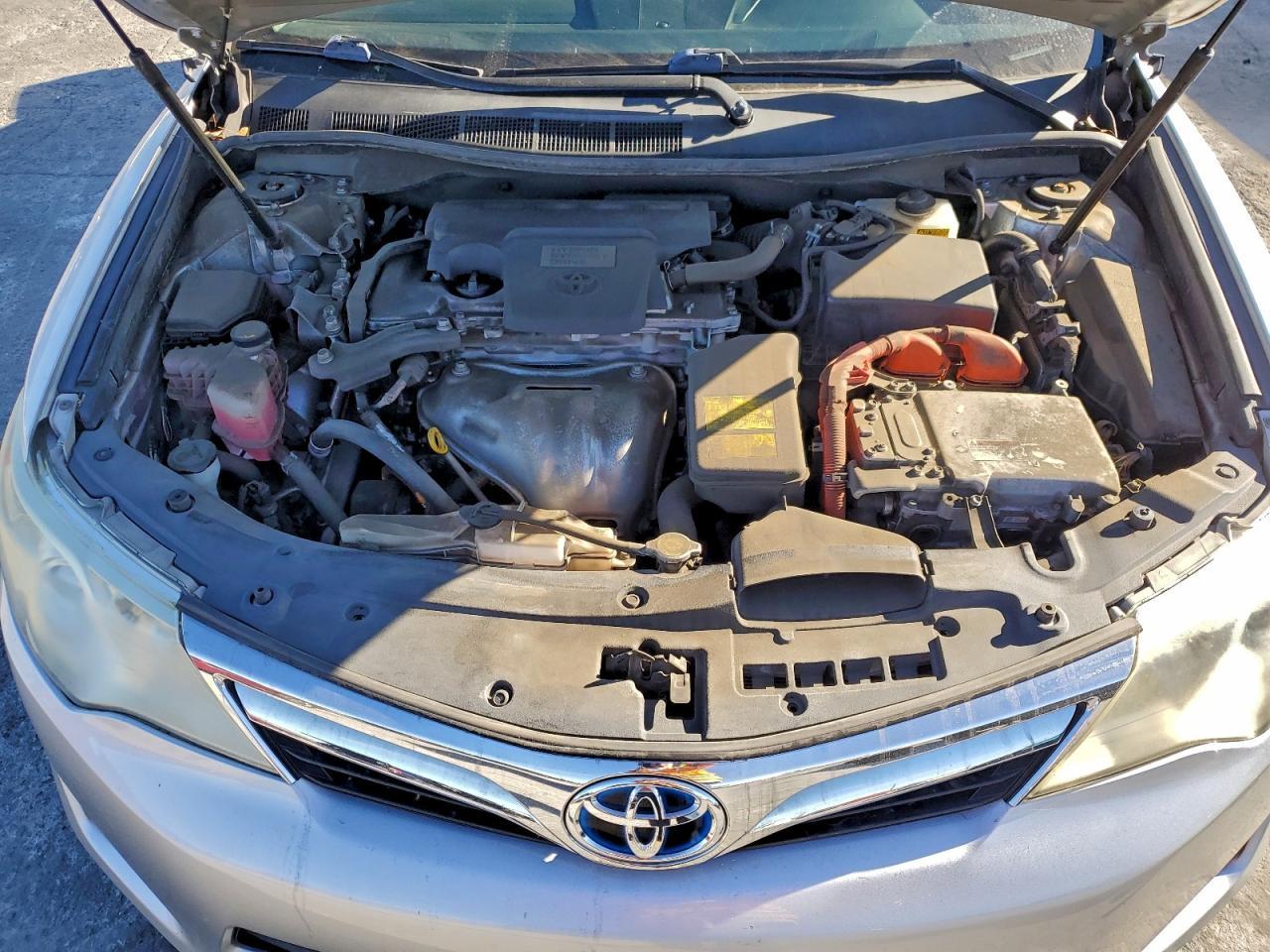 2013 Toyota Camry Hybrid
