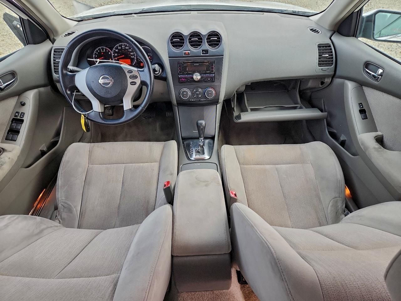 2010 Nissan Altima Base
