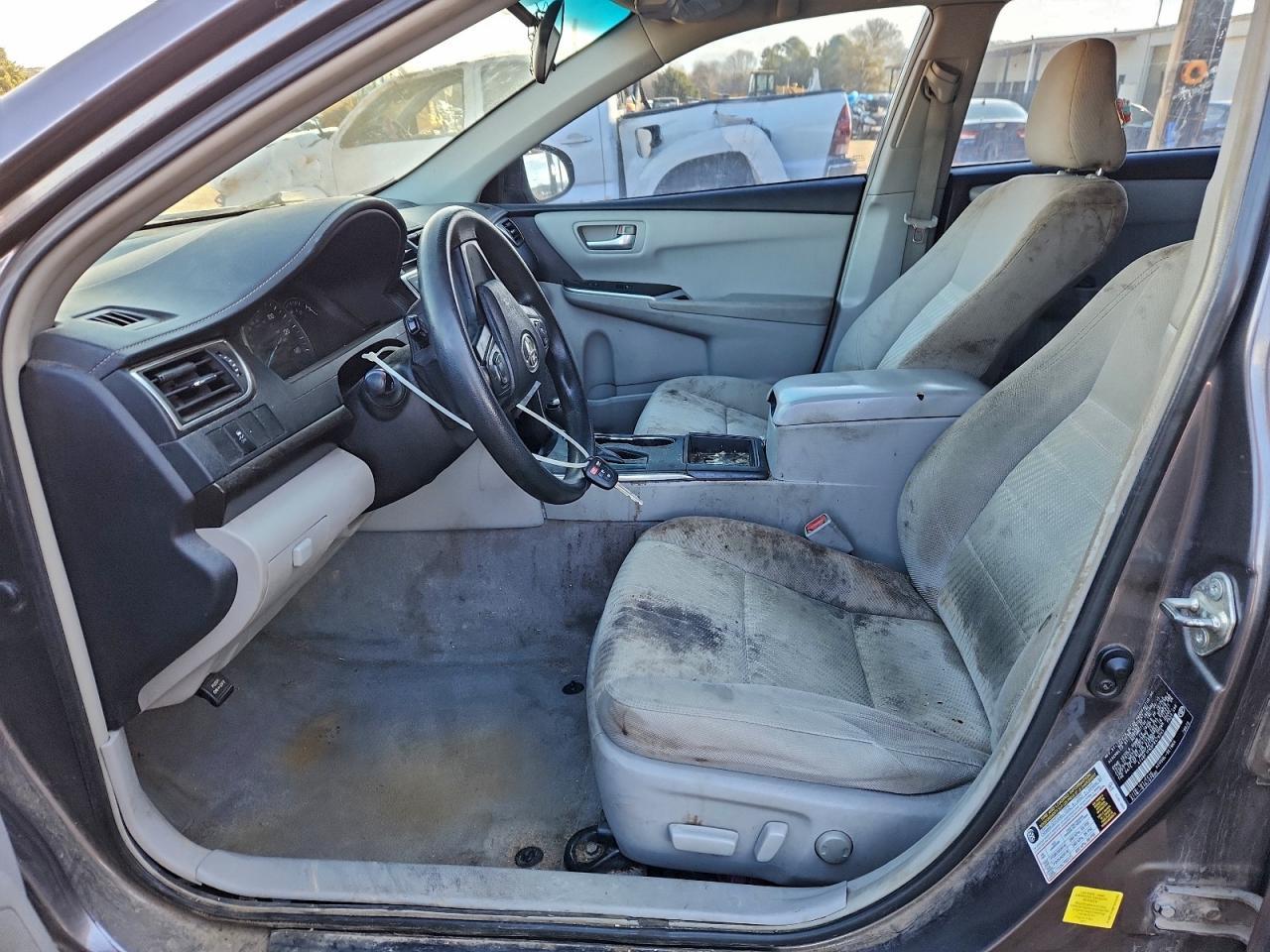 2015 Toyota Camry le