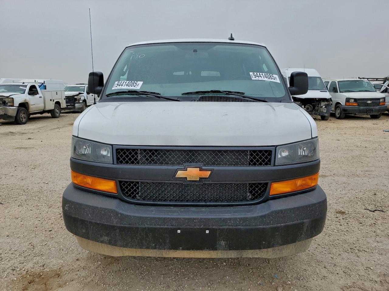 2025 Chevrolet Express G3500 LS Passenger RWD 3500 Extended Wheel