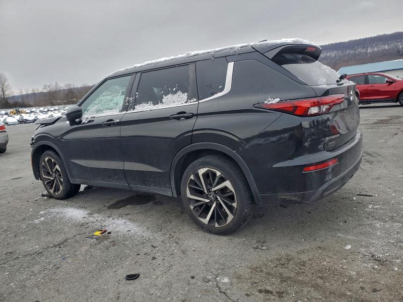 2022 Mitsubishi Outlander es