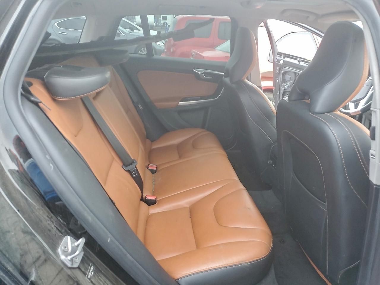 2015 Volvo V60 Cross Country Premier