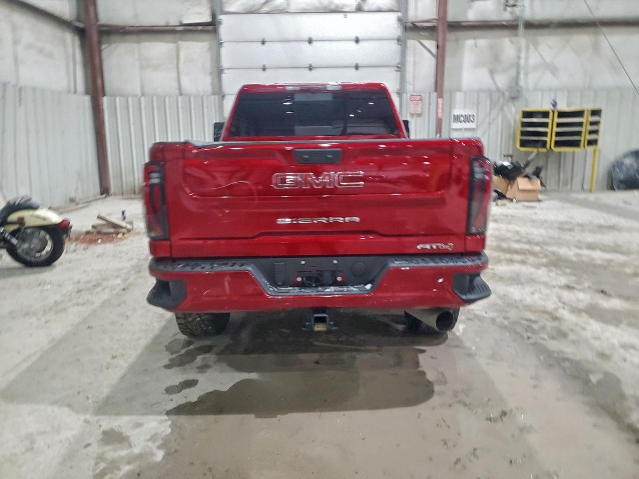 2025 GMC Sierra K2500 AT4