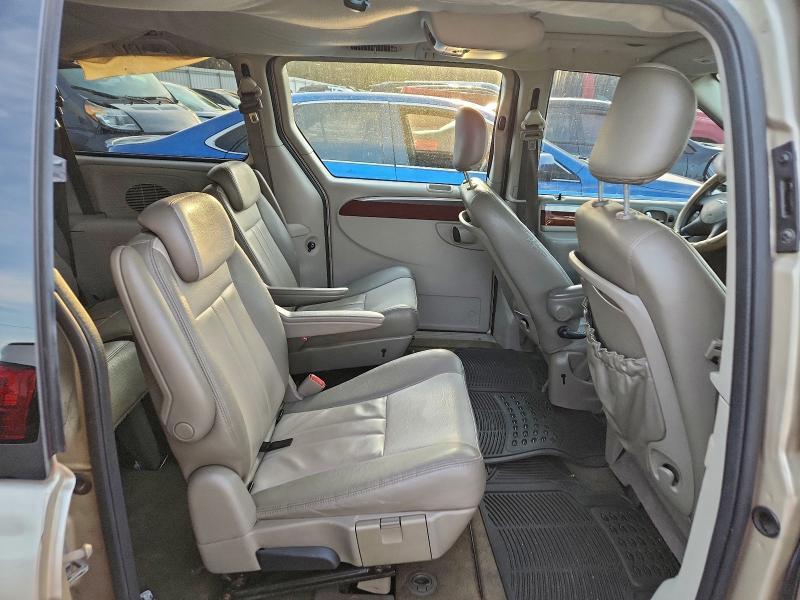 2006 Chrysler Town & Country Touring