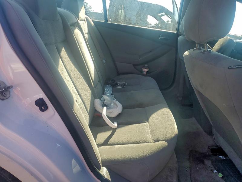 2011 Nissan Altima Base