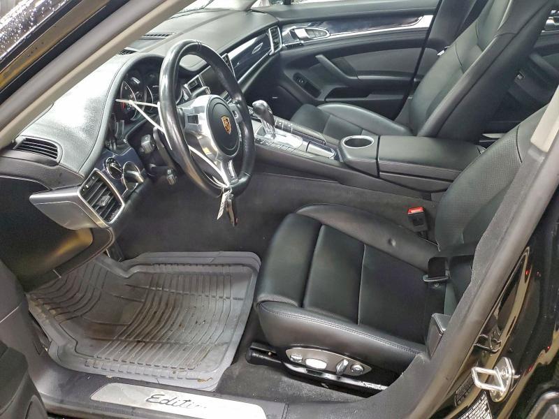 2016 Porsche Panamera 2