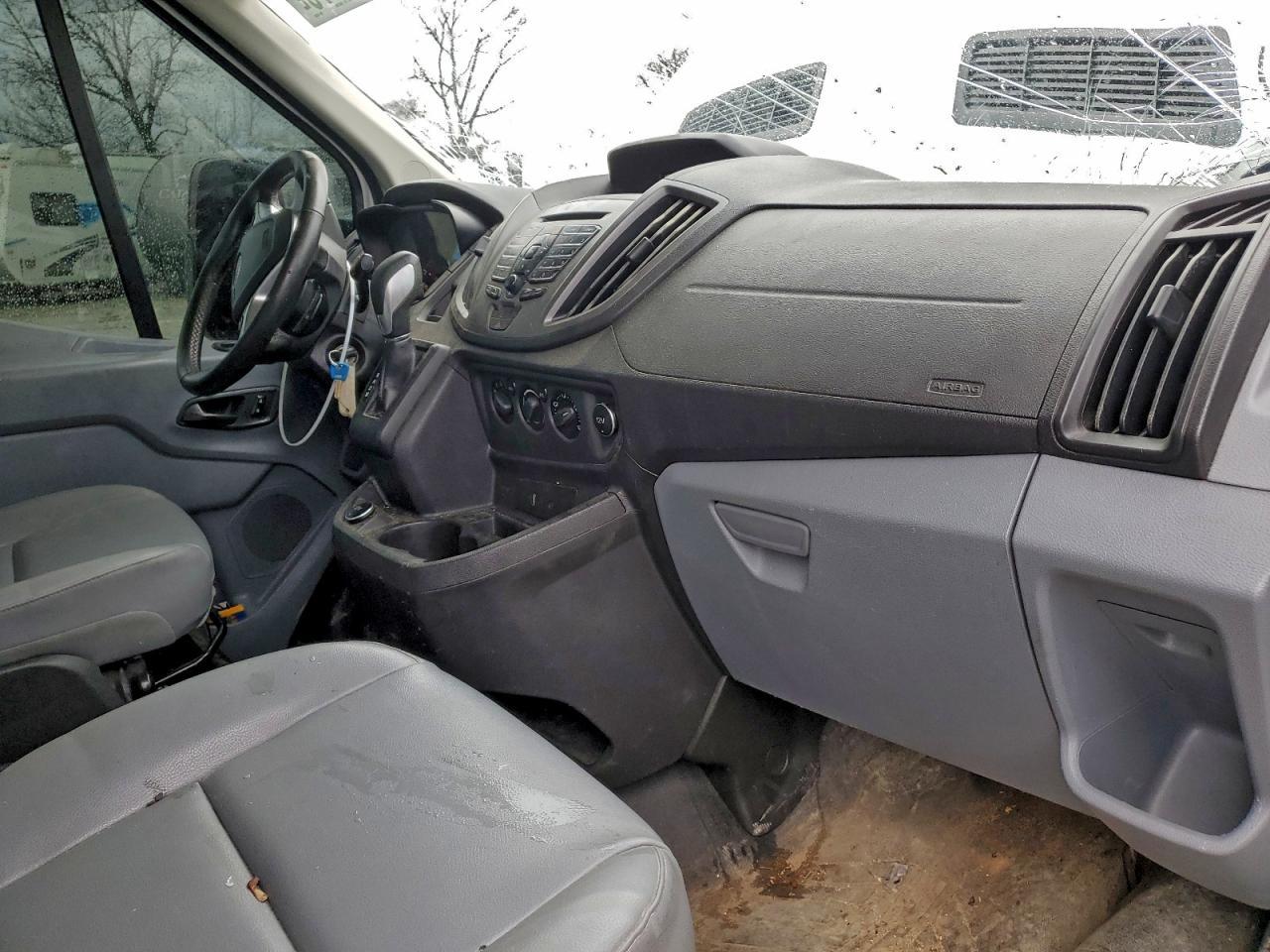 2017 Ford Transit Utility / Service Truck