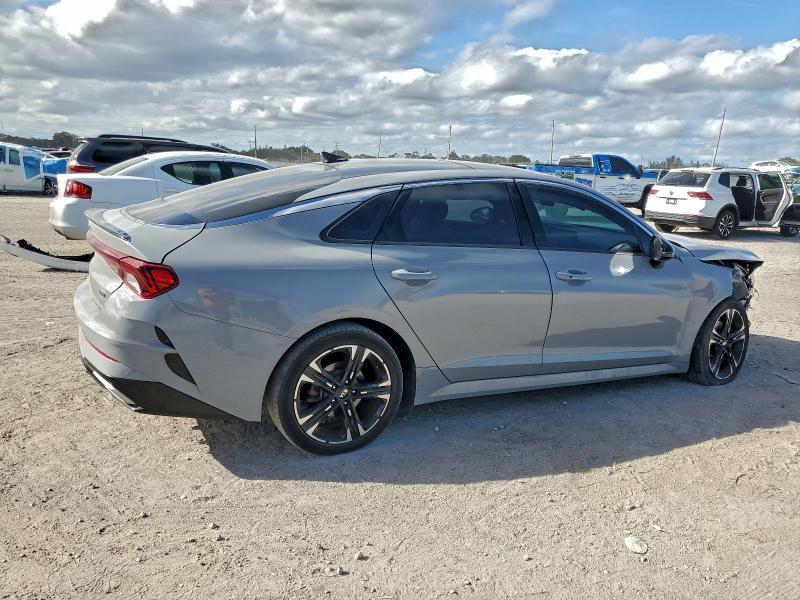 2021 KIA K5 gt Line