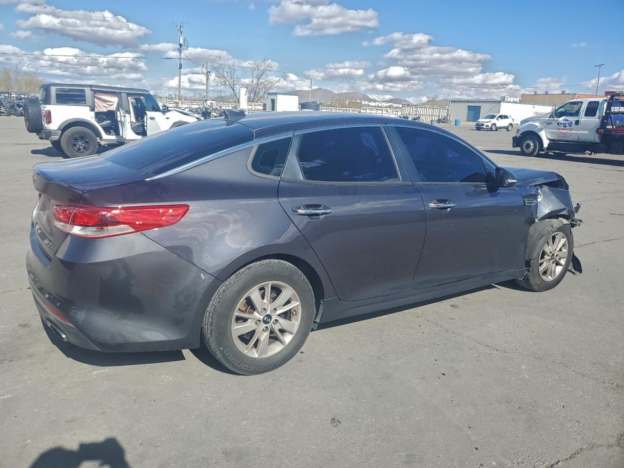 2017 KIA Optima lx