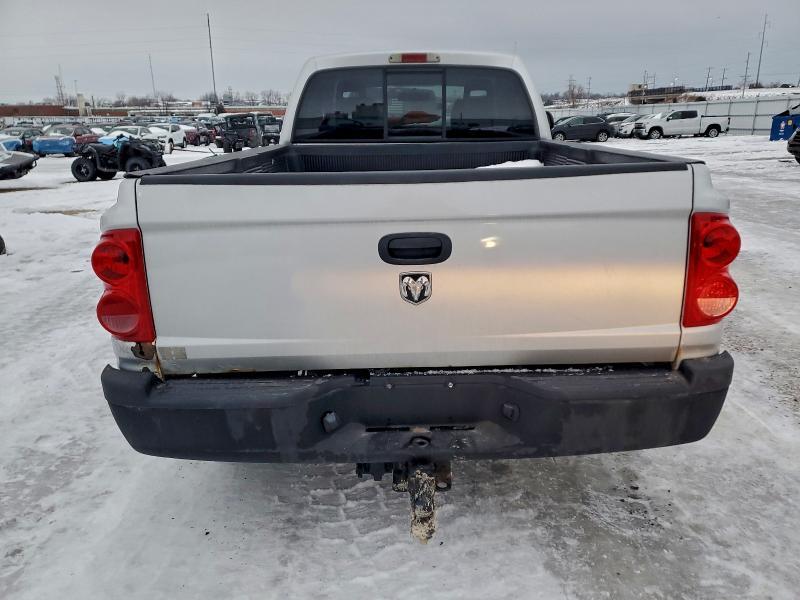 2005 Dodge Dakota slt