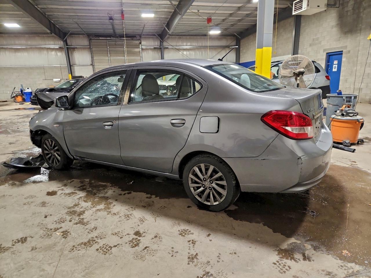 2018 Mitsubishi Mirage G4 es