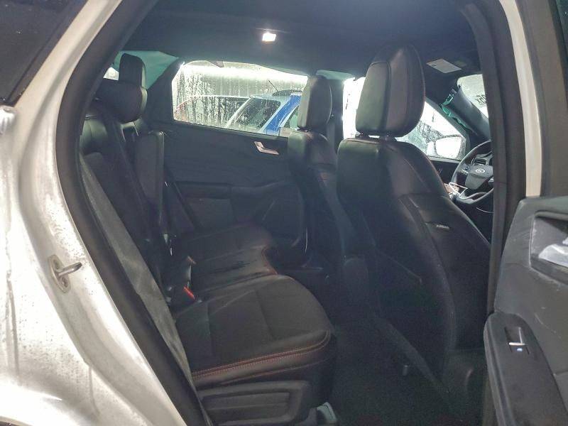 2025 Ford Escape st Line