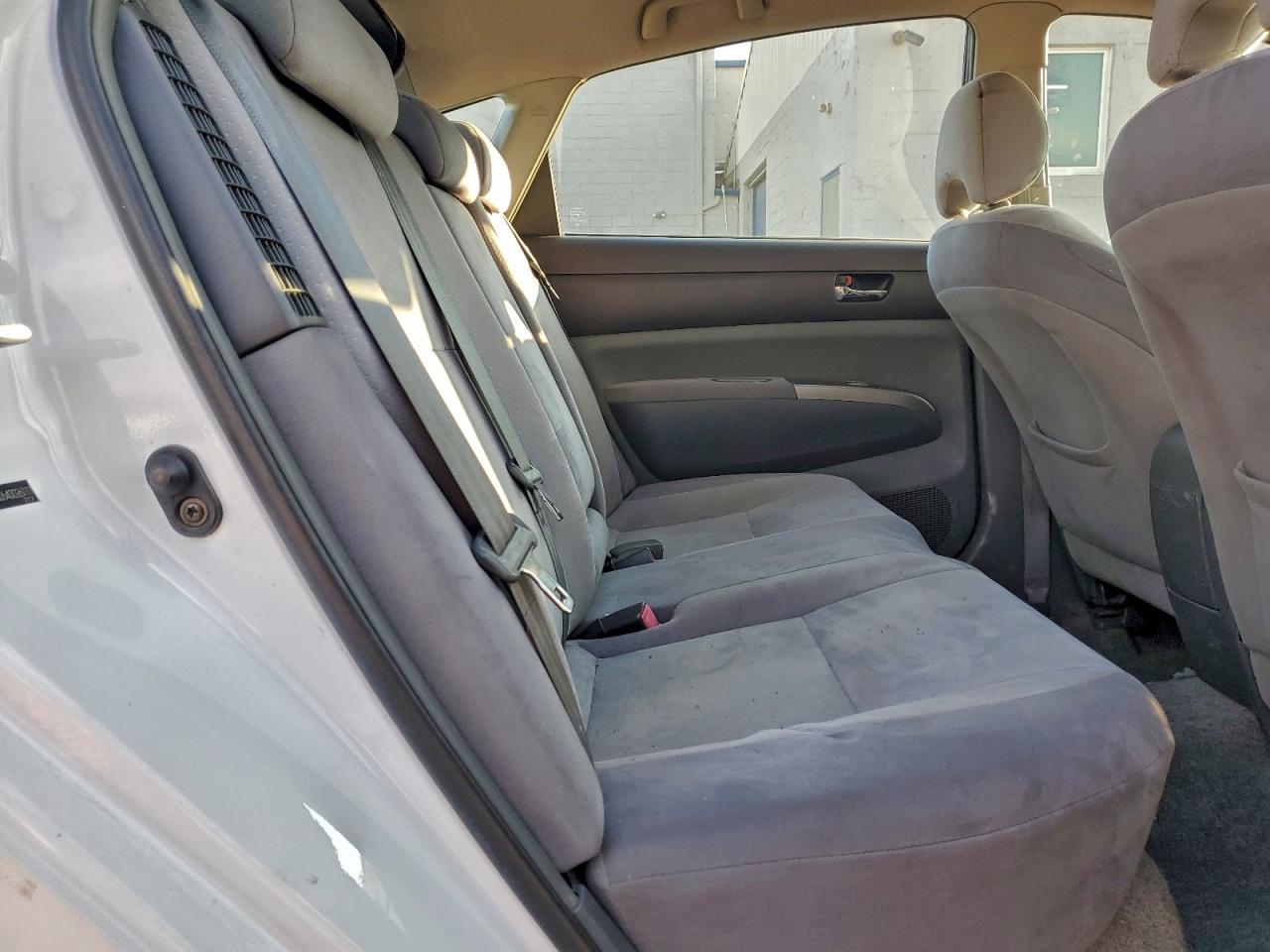 2004 Toyota Prius Base