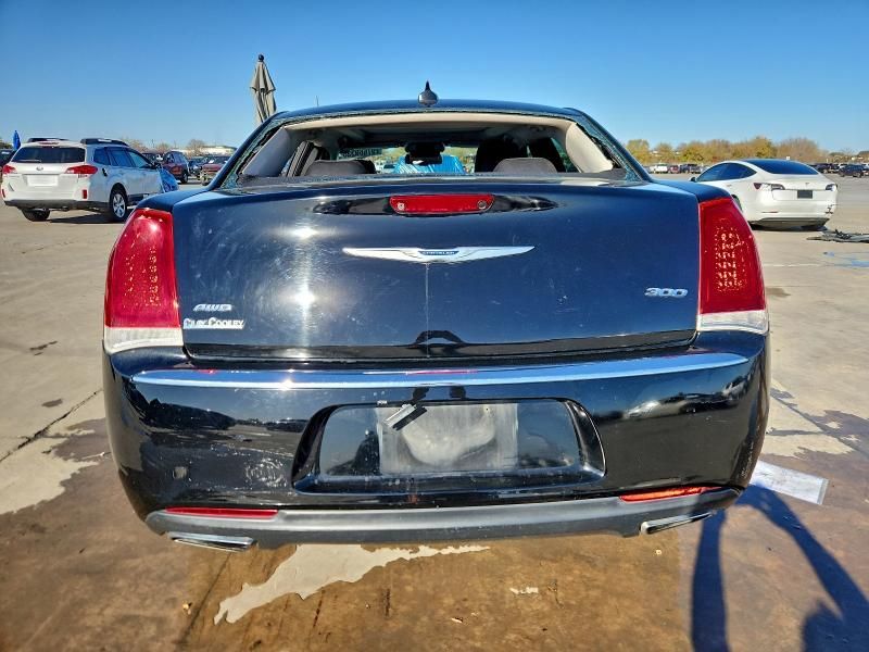 2018 Chrysler 300 Limited