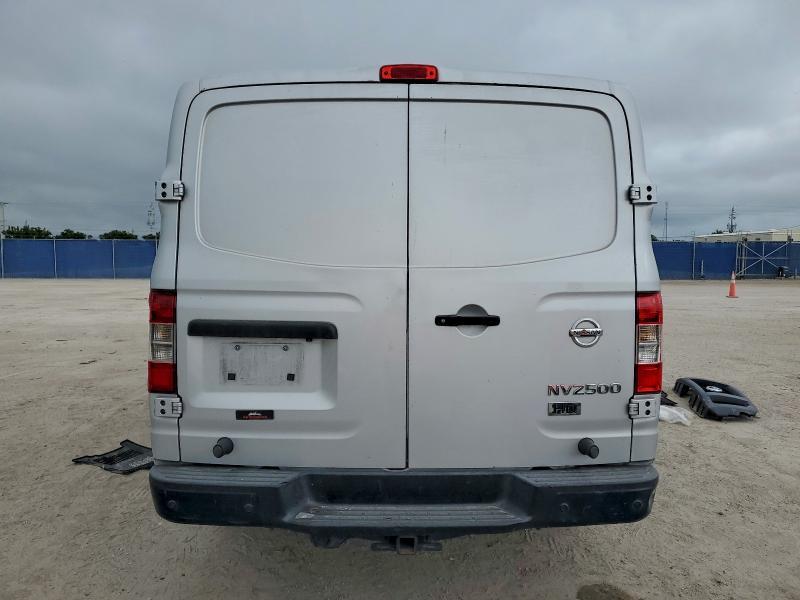 2016 Niss Nv 2500 s 2500 sv 25
