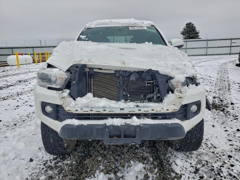 2017 Toyota Tacoma Double cab