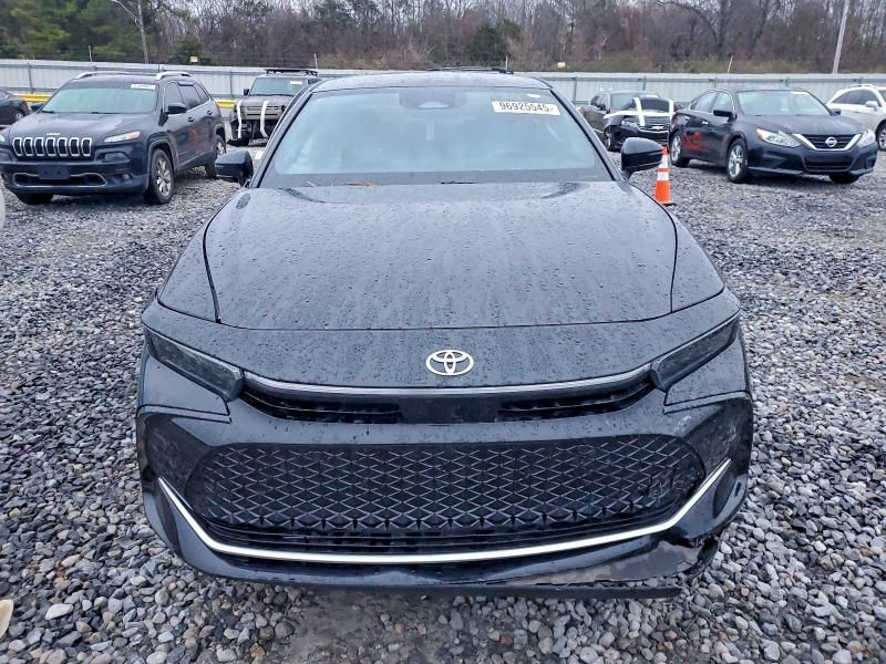 2023 Toyota Crown xle