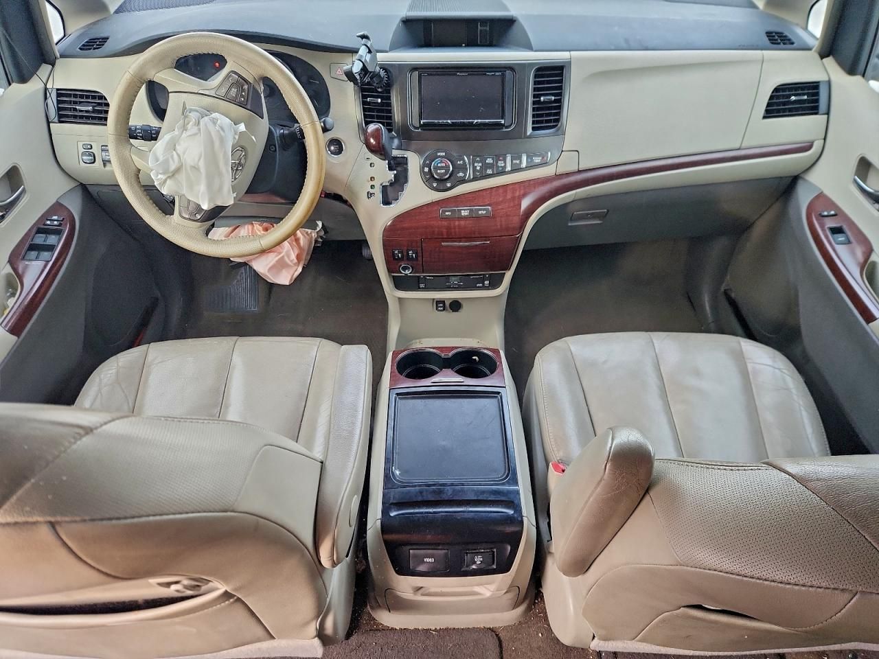 2012 Toyota Sienna xle