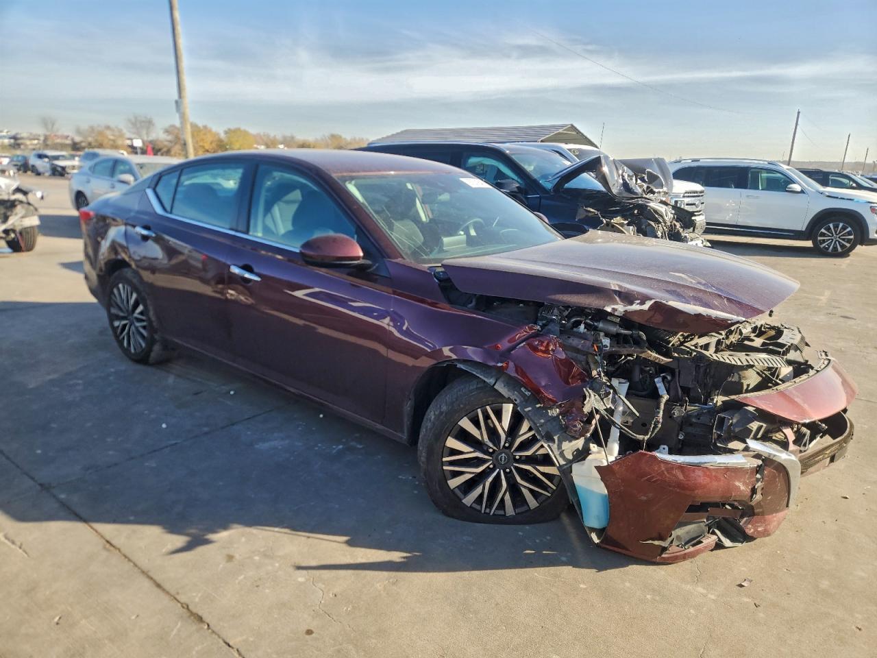 2023 Niss Altima 2.5 sv