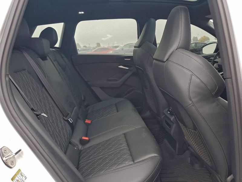 2025 Audi SQ6 E-tron Premium Plus