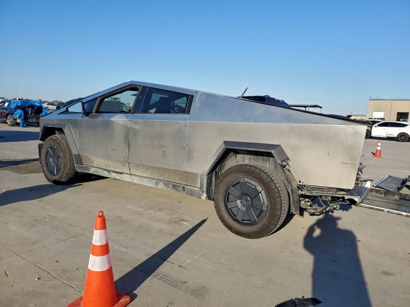 2025 Tesla Cybertruck