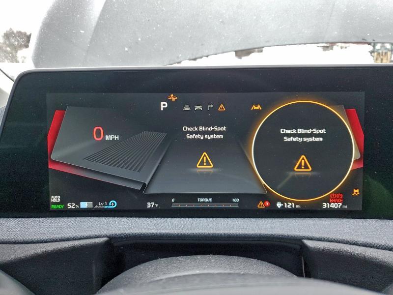 2023 KIA EV6 Light
