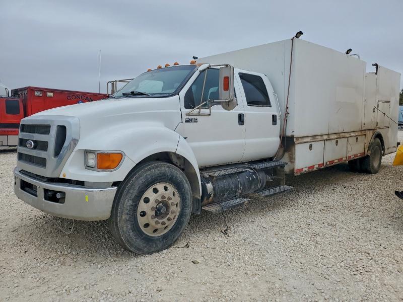 2013 Ford F750 Super Duty