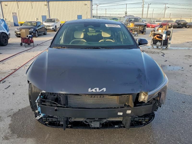 2025 KIA K4 gt Line