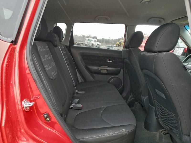 2012 KIA Soul +