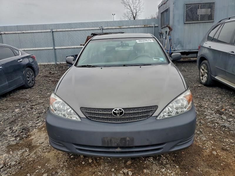 2003 Toyota Camry le