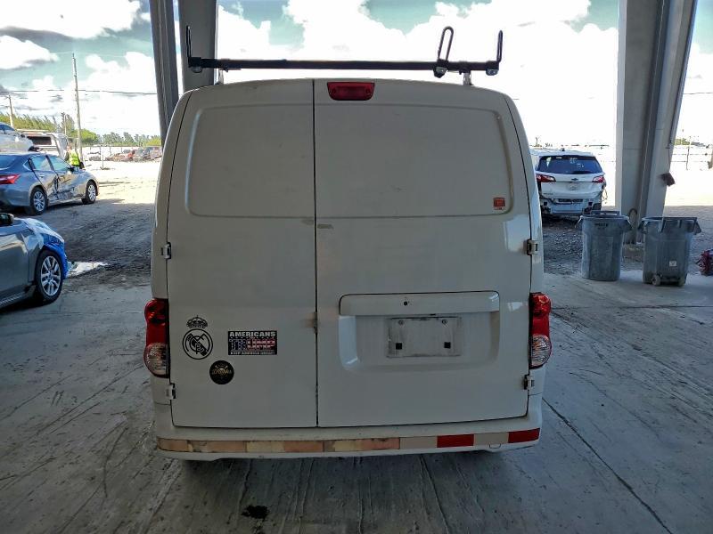 2020 Niss Nv200