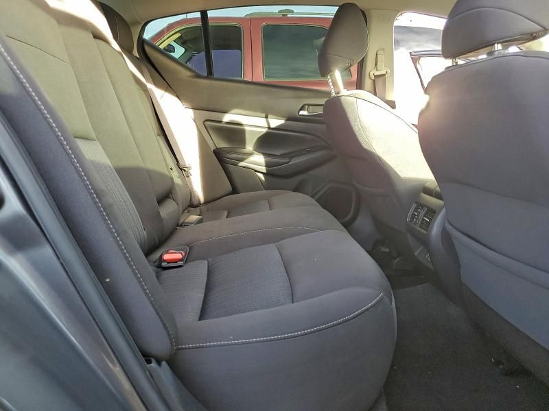 2020 Nissan Altima sv