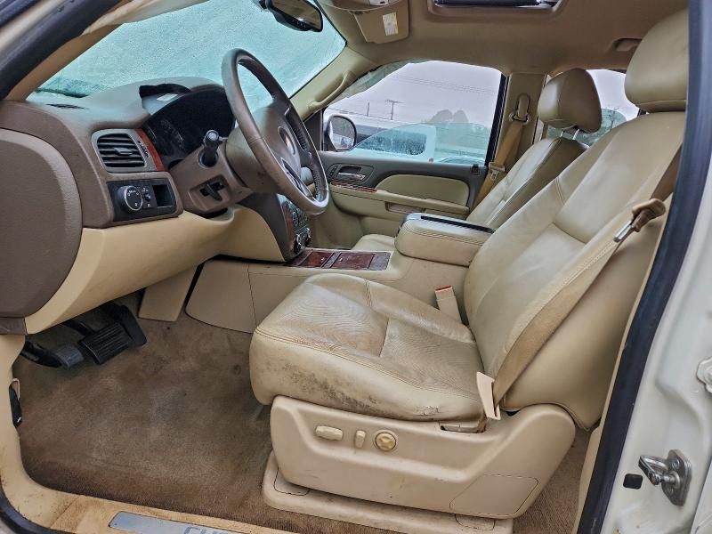 2013 Chevrolet Tahoe C1500 ltz