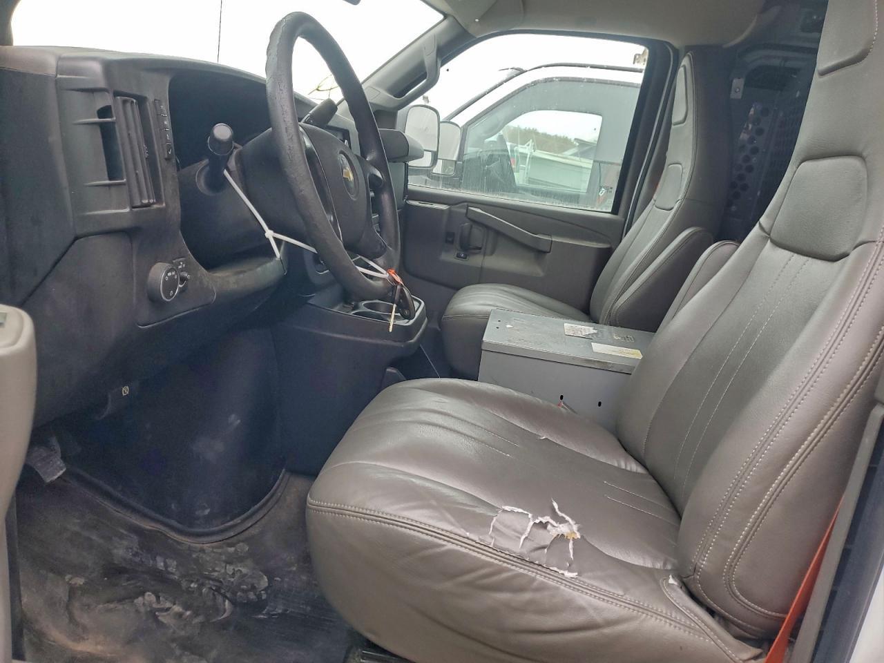 2016 Chevrolet Express G2500