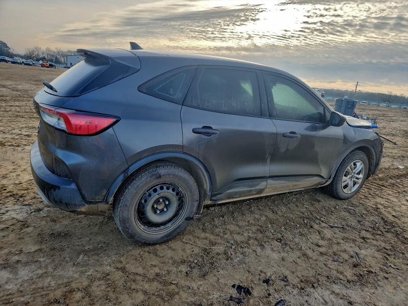 2020 Ford Escape s