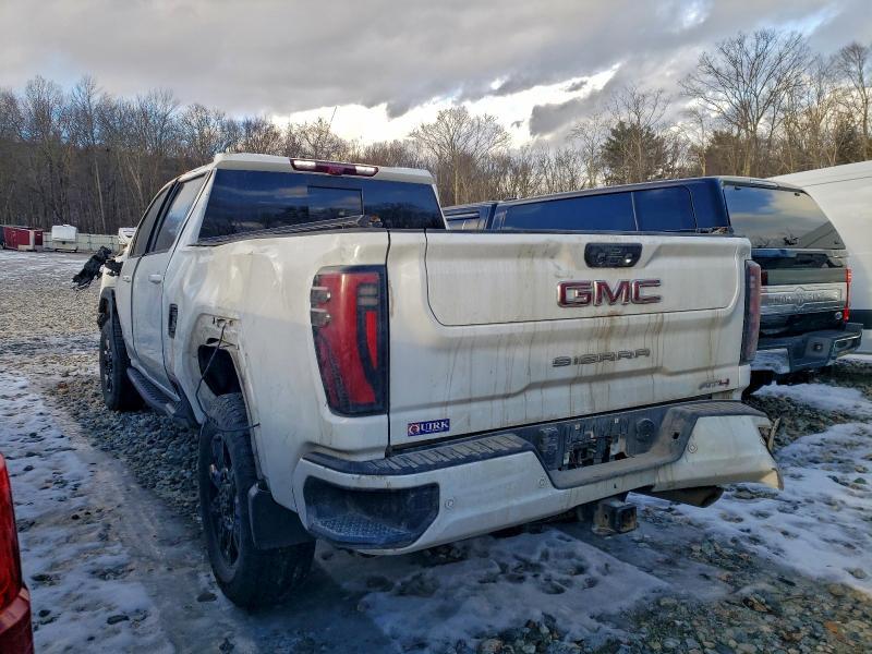 2024 GMC Sierra K2500 AT4