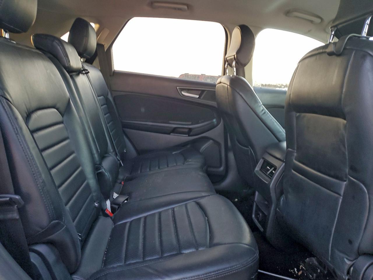 2015 Ford Edge se