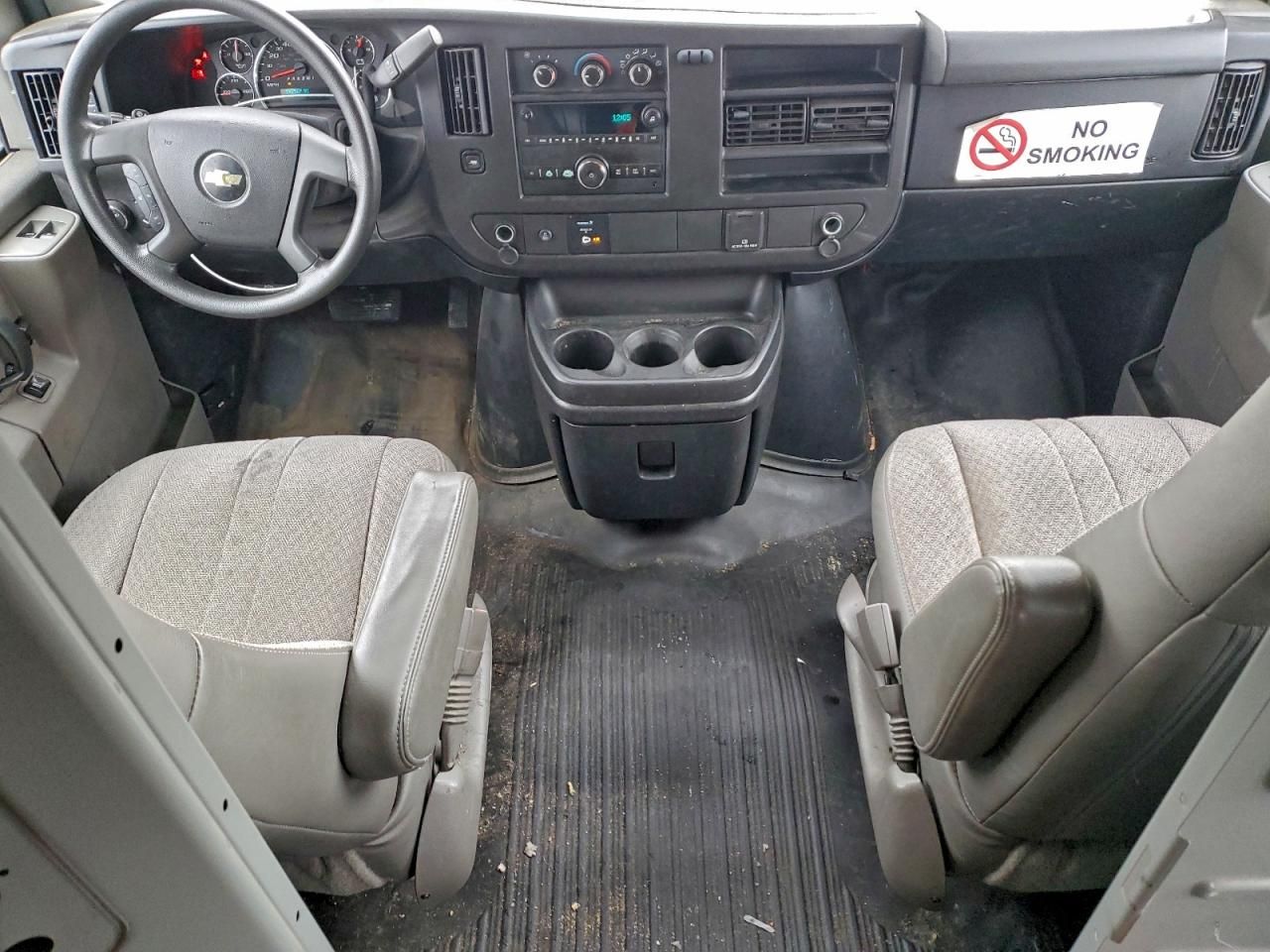 2017 Chevrolet Express G2500