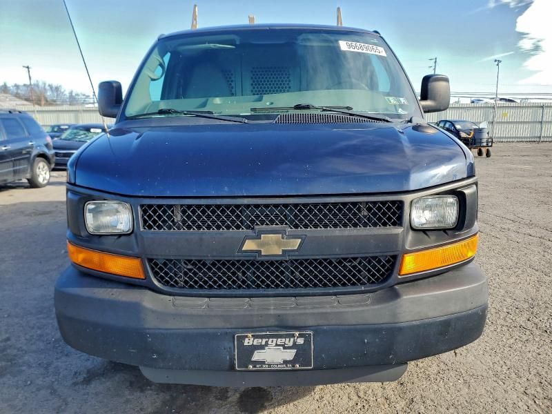 2014 Chevrolet Express 2500 Delivery van
