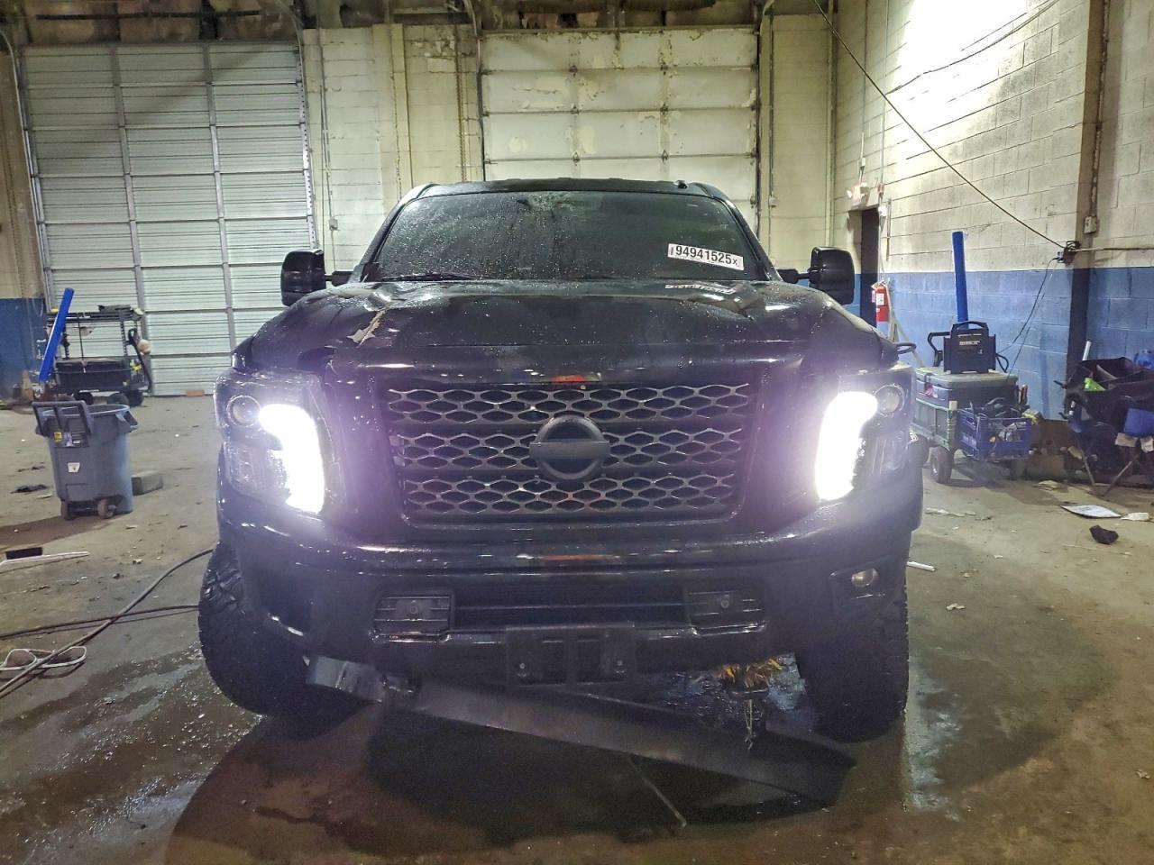 2019 Nissan Titan XD SV