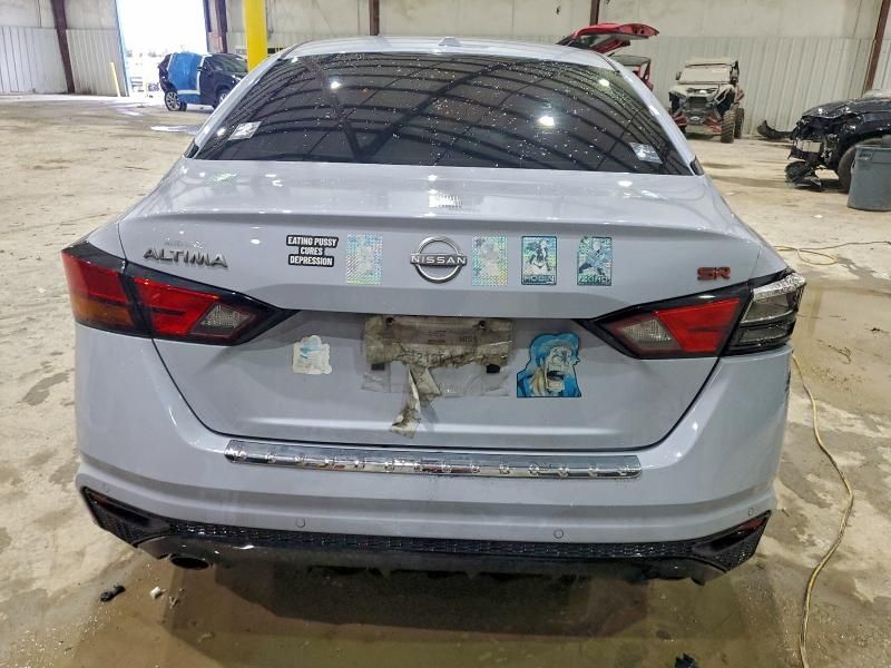 2023 Nissan Altima sr