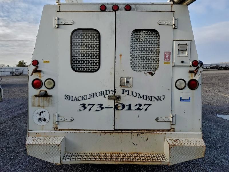 2004 Ford E350 Utility / Service Truck