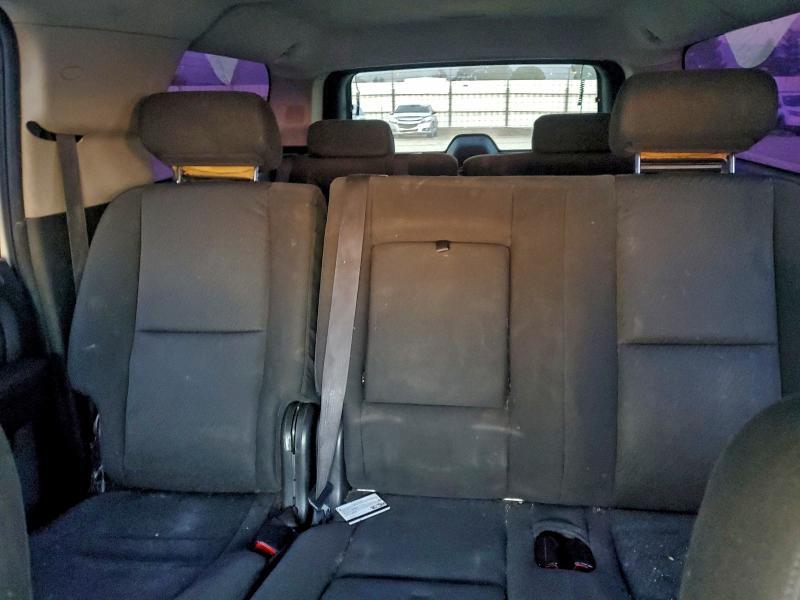2010 Chevrolet Suburban C1500 ls