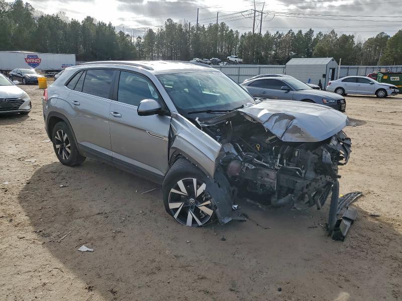 2022 Volkswagen Atlas Cross Sport se