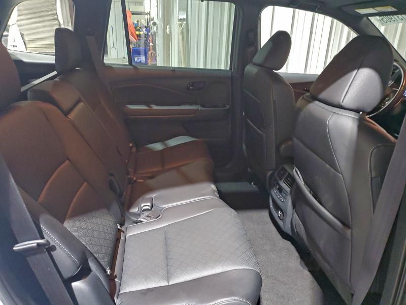 2023 Honda Passport Elite