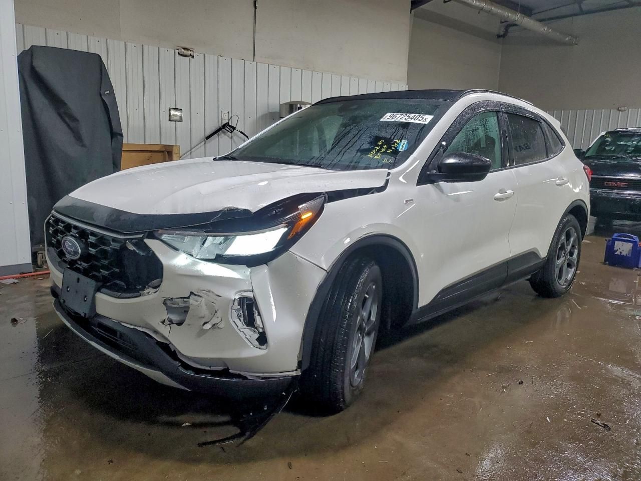 2025 Ford Escape st Line