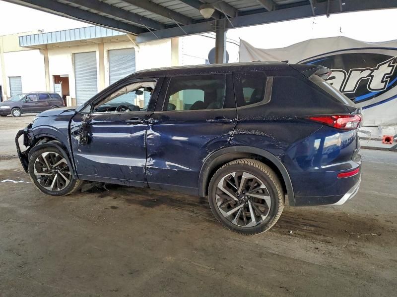 2023 Mitsubishi Outlander sel
