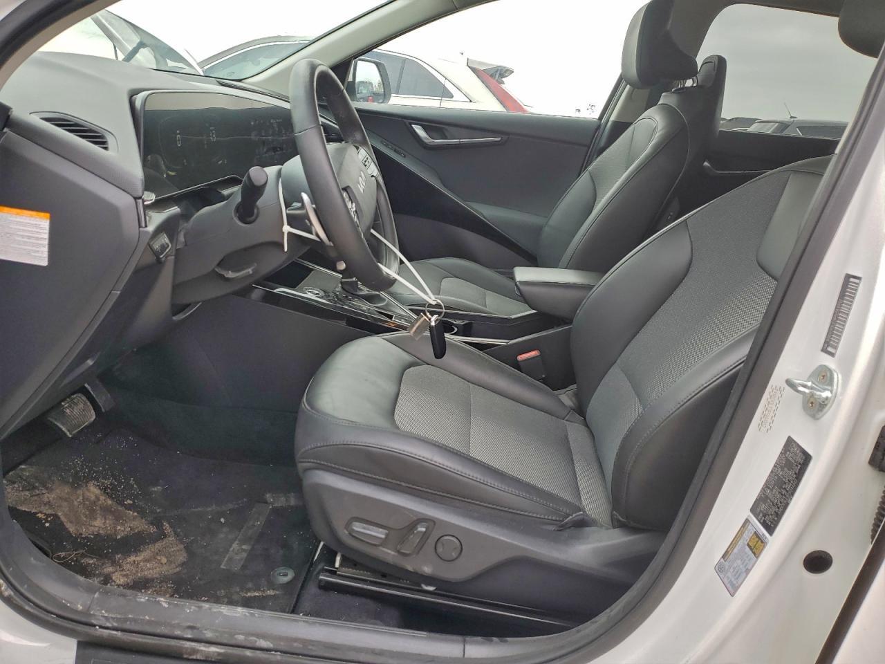 2023 KIA Niro ex