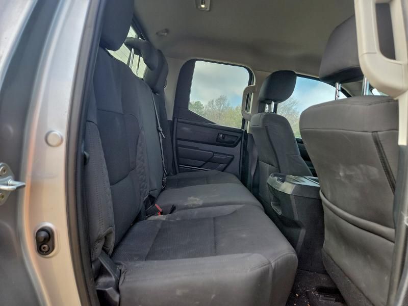 2023 Toyota Tundra Double cab sr